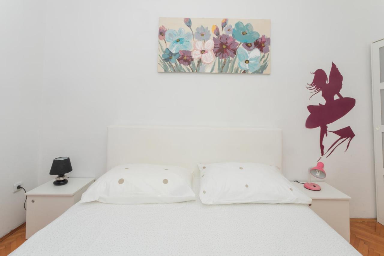 Villa City Center シベニク エクステリア 写真